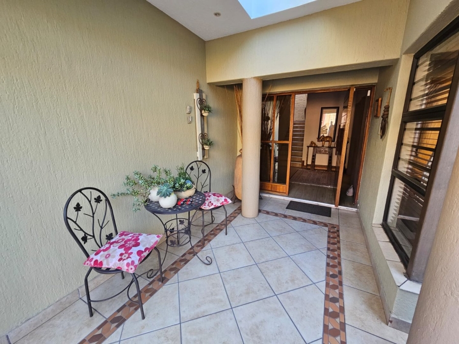 5 Bedroom Property for Sale in Vaalpark Free State